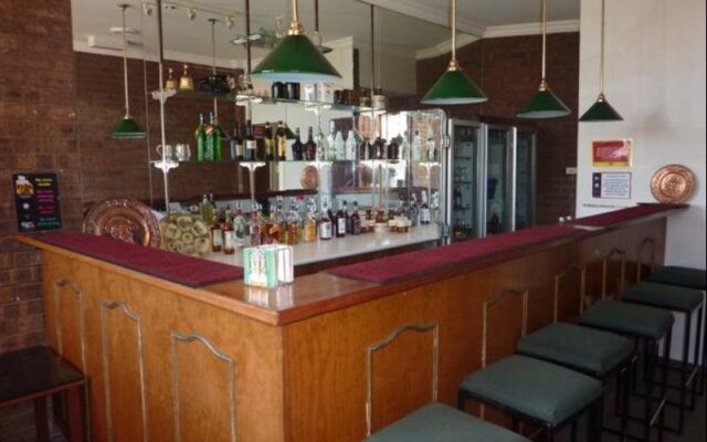 Countryman Motor Inn
