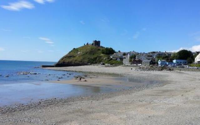 Bron Eifion Country House Hotel