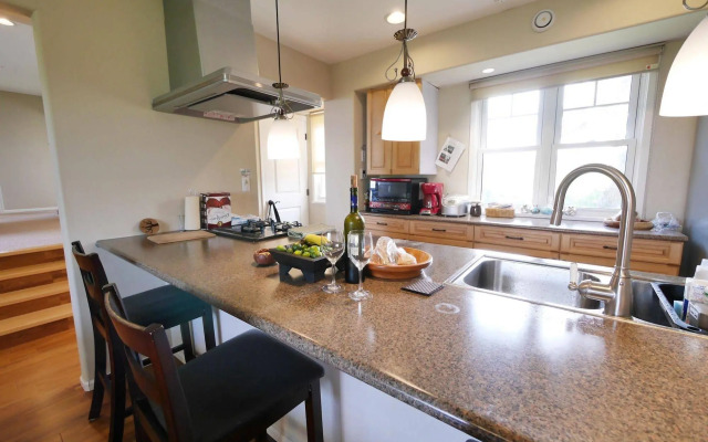 Private Vacation Villa Kohola