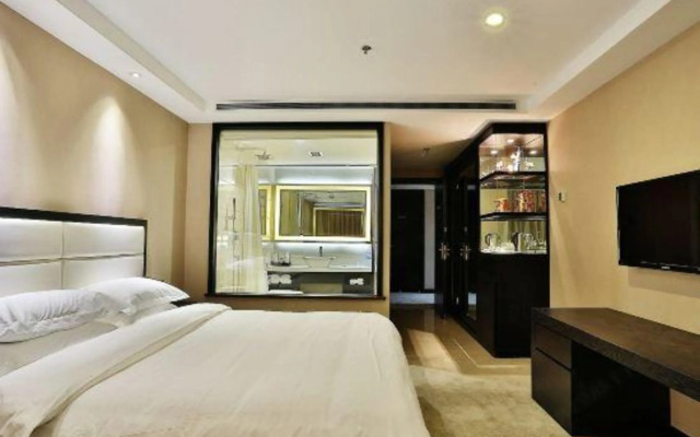 HR-East Hotel