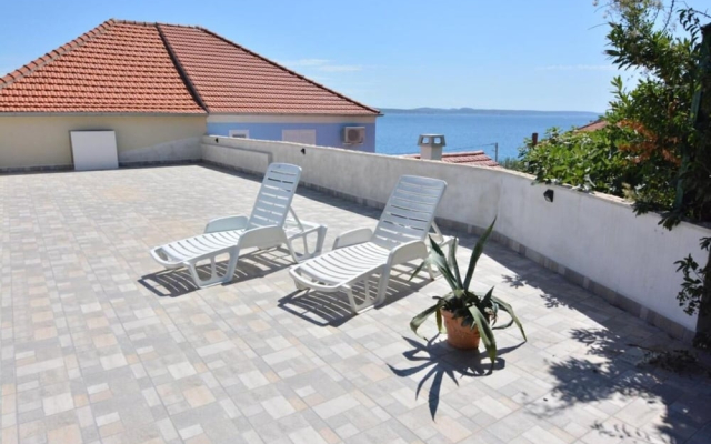 Denko - With Pool - SA6