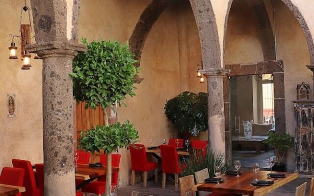 Carlotta hotel Boutique