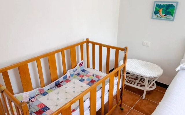JOIVY Pretty House in Vernazza Yard Apartment
