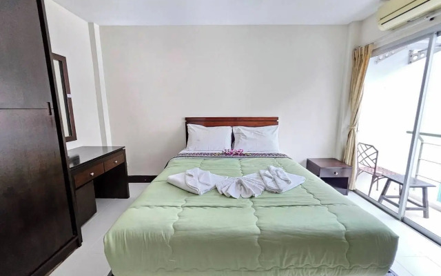 Patong Moon Inn Guesthouse