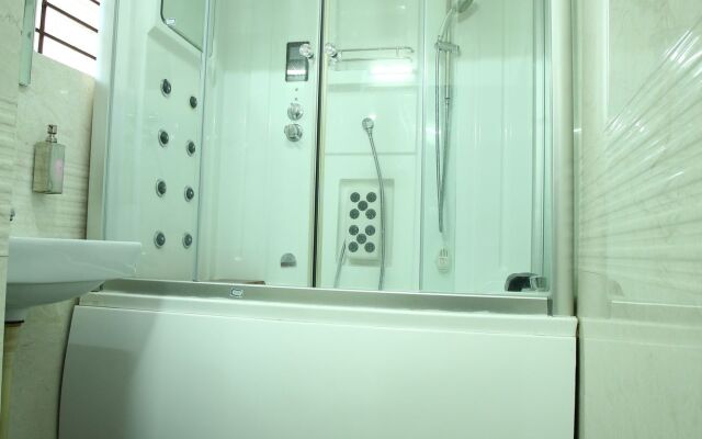 Hotel RR International