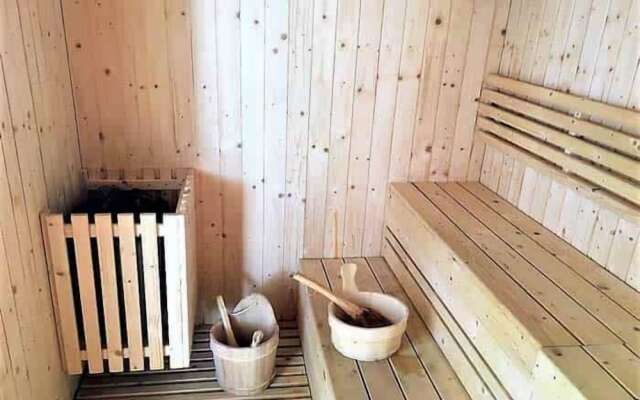 The Peak Towers by Mypattayaholiday