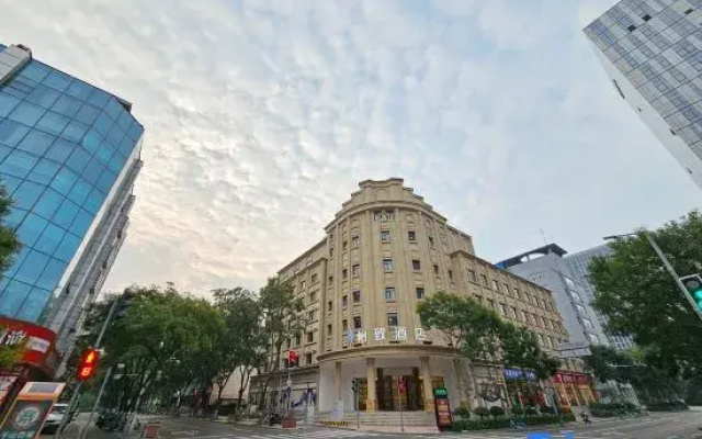 EZZI HOTEL(Taiyuan Changzhi Road Xuefu Street Subway Station)