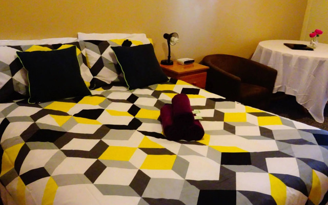 Turn-In Motel