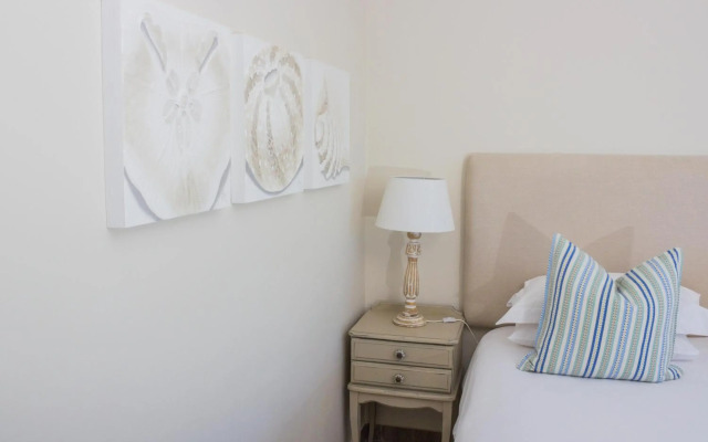 Headlands House Guest Lodge