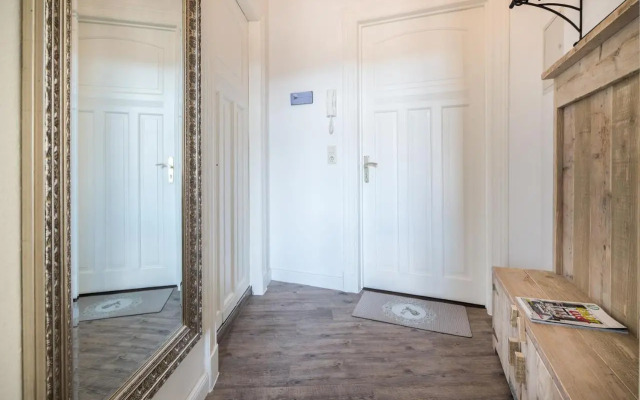 Herr Friese, Wohnung Nr. 6