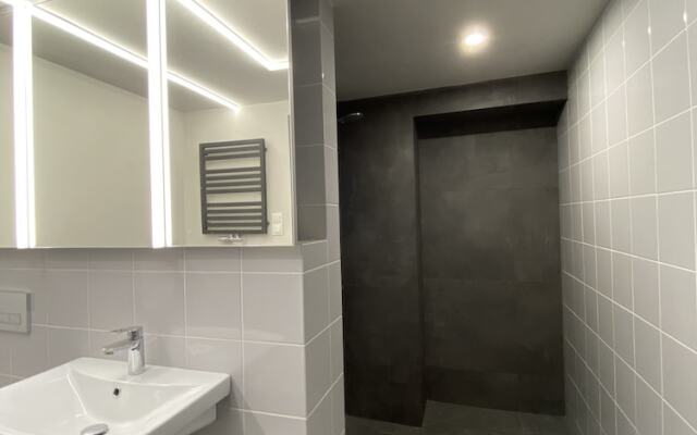 River Boulevard Loft