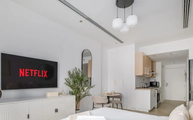 LUX Burj Khalifa Downtown View Studio 2