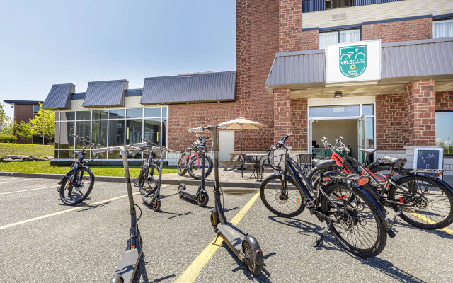 Quality Inn & Suites, Victoriaville,  QC