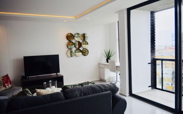 Modern 1 Bedroom Apartment in Cape Town