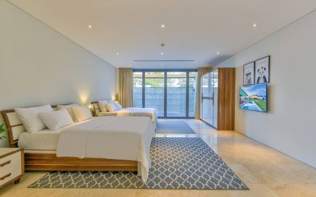 Stunning Beachfront 6br Villa W Largest Pool