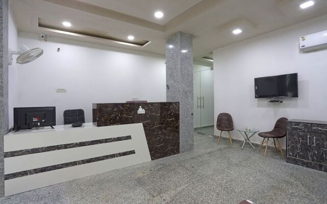 OYO 60786 Hotel Bluestar