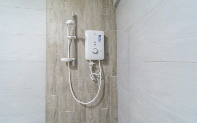 OYO Home 44045 Splendid 2br Arte Plus