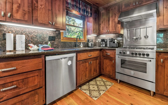 Stillwater Cove Lakefront