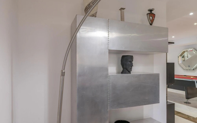 Lux BnB Duplex Casa Private Garden JBR