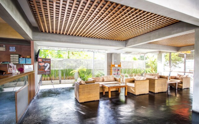 B2 Satitham (Wat Jedyod) Hotel