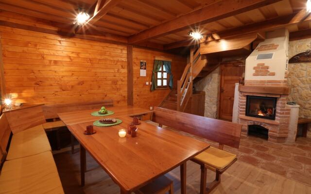 Vineyard cottage Med vinogradi