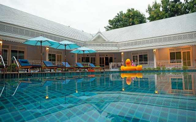 Tubtim Siam River Kwai Resort