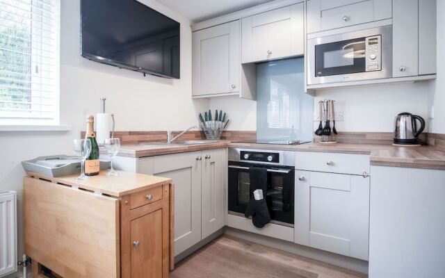 Dolphin - 2 Bedroom Apartment - Saundersfoot