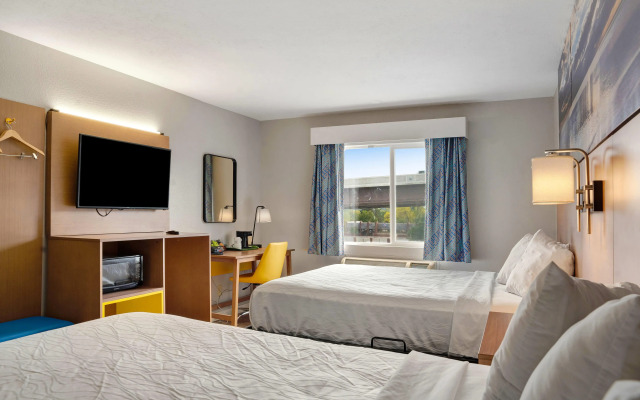 Days Inn by Wyndham Omaha/West Dodge