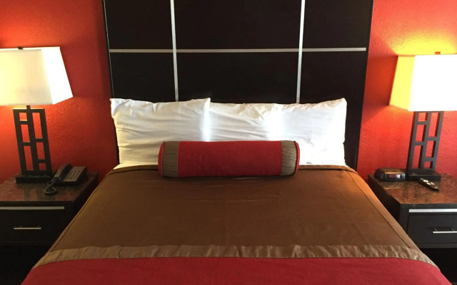 Harbor Inn and Suites Oceanside