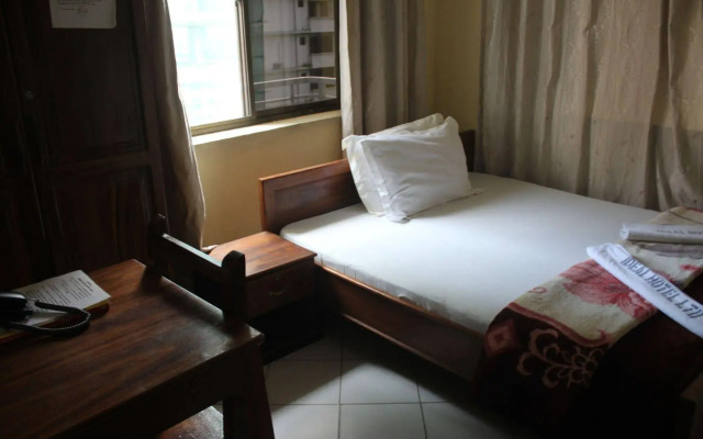 Ideal Hotel