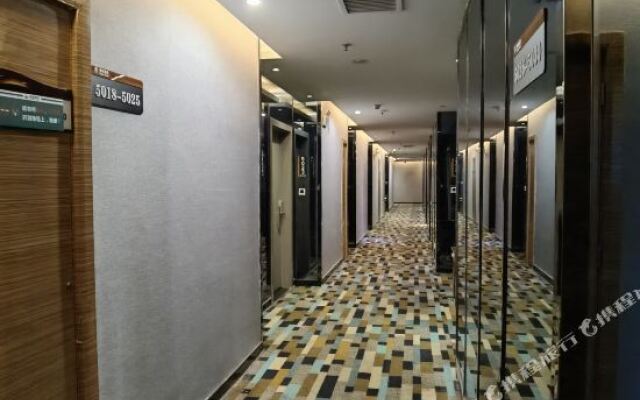 格盟酒店(兴义丰源市场店)