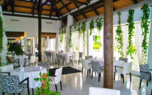 Hotel Suites Albayzin del Mar