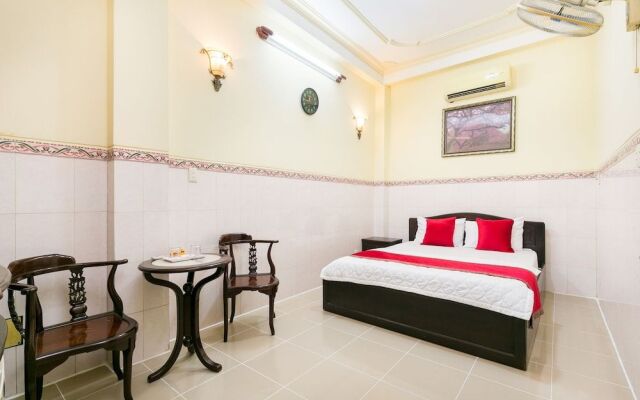 OYO 626 Quy Loc Hotel