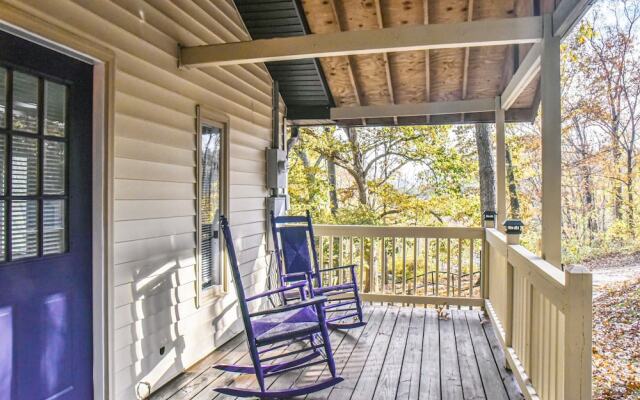 Cozy Mtn. Getaway in South Asheville