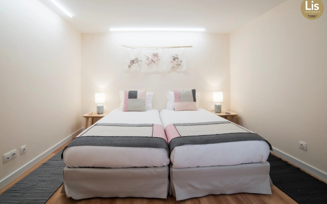 Lis Apartments