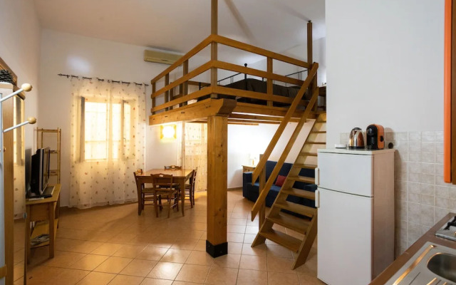 Hola Cathedral House
