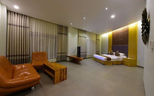 Hotel H