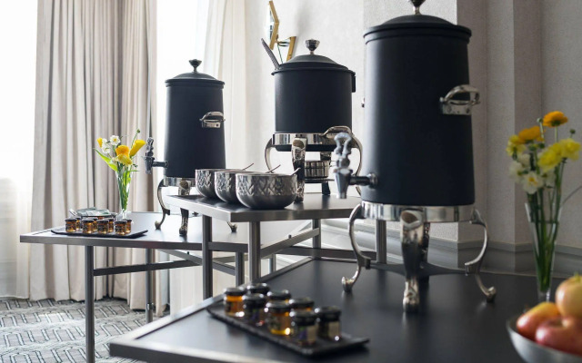 Hotel LeVeque, Autograph Collection