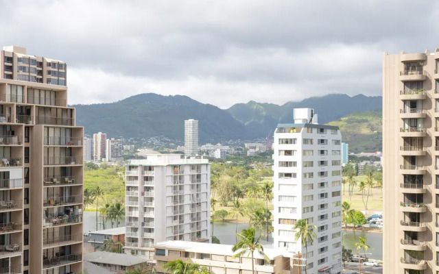 Tower 2 Suite 1207 1 Bedroom Condo
