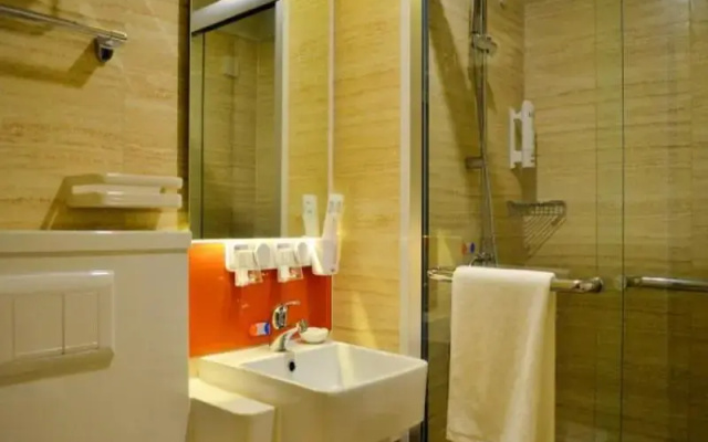 7 Days Premium Yinchuan Train Station Branch Hotel