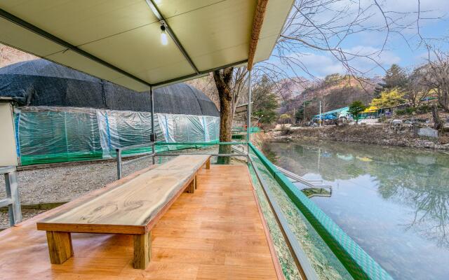 Gangchon Gwangwang Nongwon Glamping