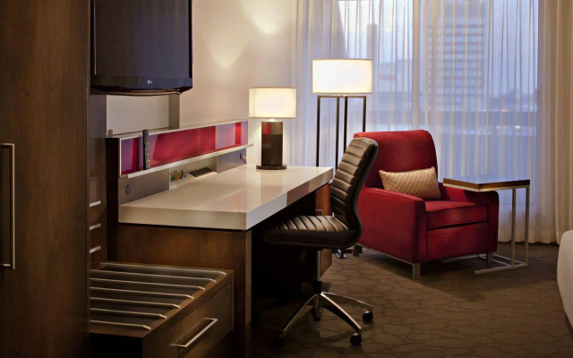 Delta Hotels by Marriott Winnipeg