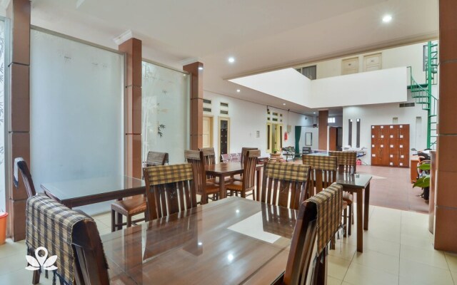 ZEN Rooms Basic GOR Cikutra