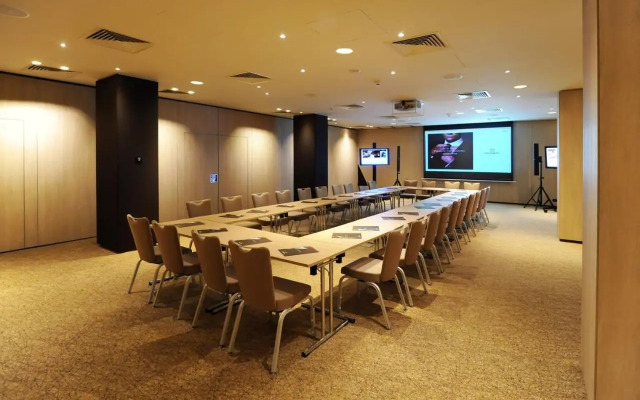 Kronwell Brasov Hotel