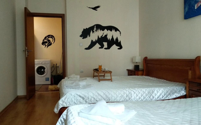 Pine Tree Apartment 2 - B7