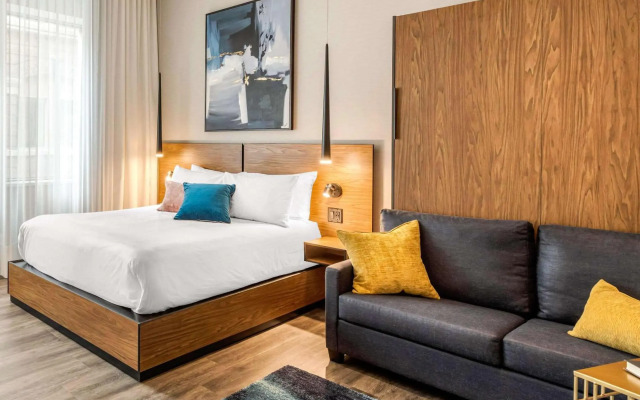 Hotel Royal William, Ascend Hotel Collection