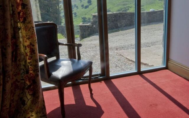 Stoop Farm Bed & Breakfast