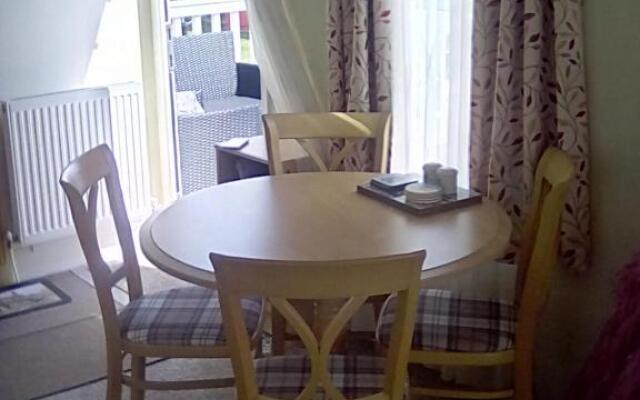 Sea Breeze caravan B3 Ty Gwyn Holiday park
