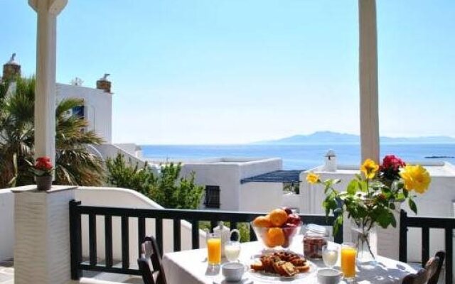 Cavos Studios & Appartements
