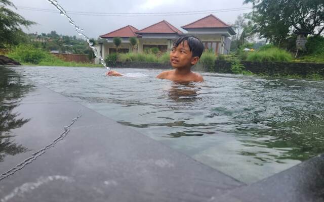 Onion Garden And Natural Hotspring